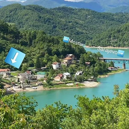 As Sa Bazenom Na Jablanickom Jezeru Konjic
