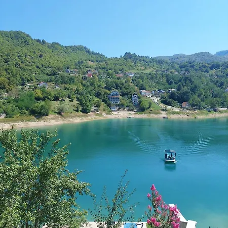 As Sa Bazenom Na Jablanickom Jezeru Konjic