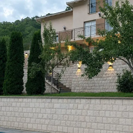 As Sa Bazenom Na Jablanickom Jezeru Ferienhaus *